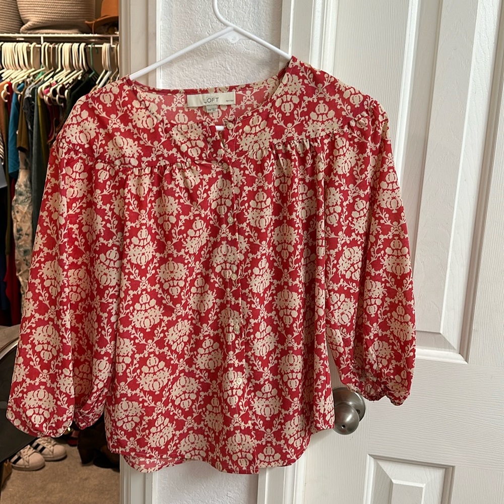 Loft petite xxp, fits more like s petite blouse